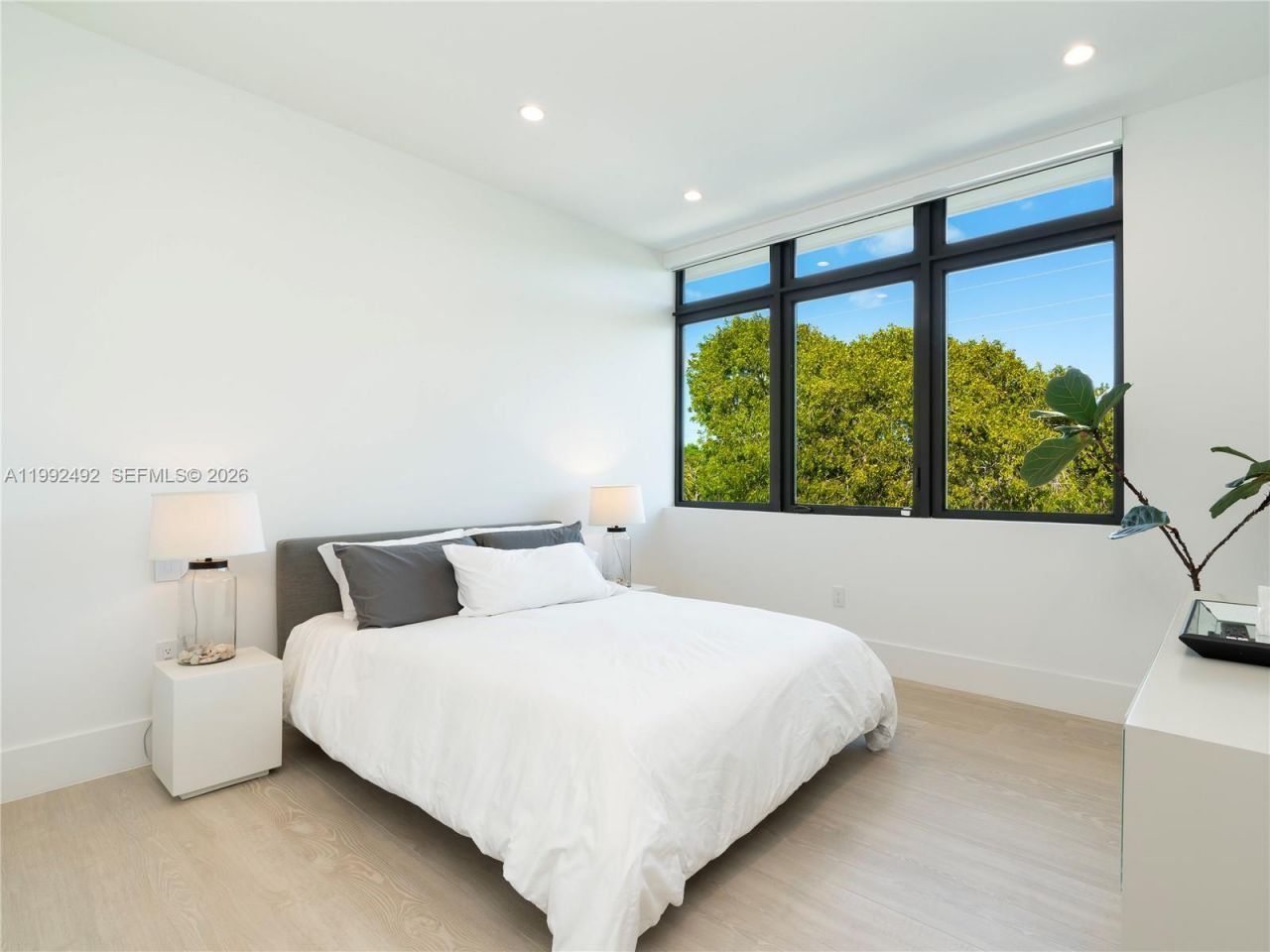 1230 Cleveland Rd, Miami Beach, FL 33141 Photo