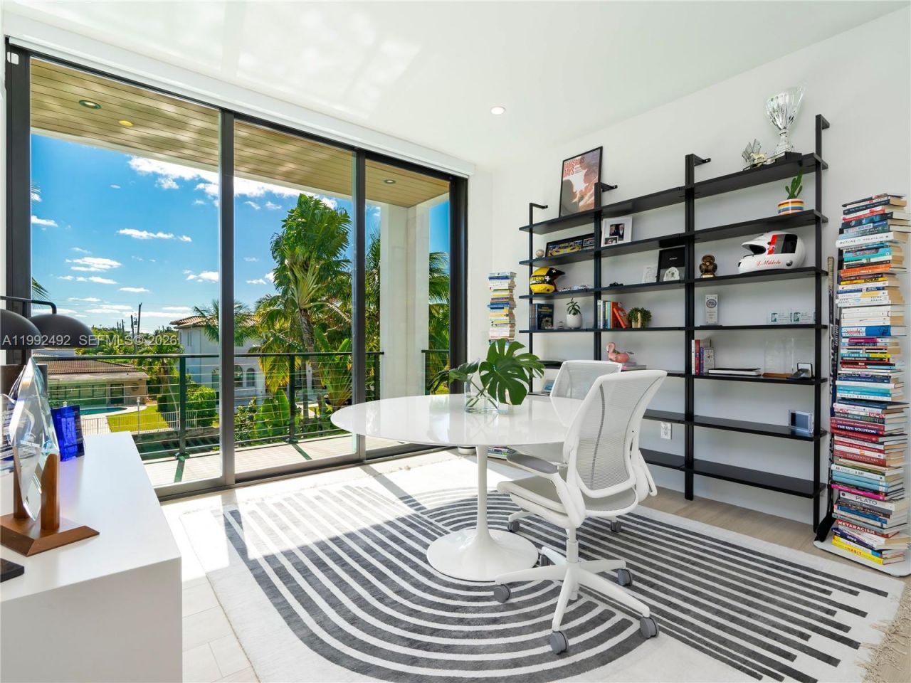 1230 Cleveland Rd, Miami Beach, FL 33141 Photo