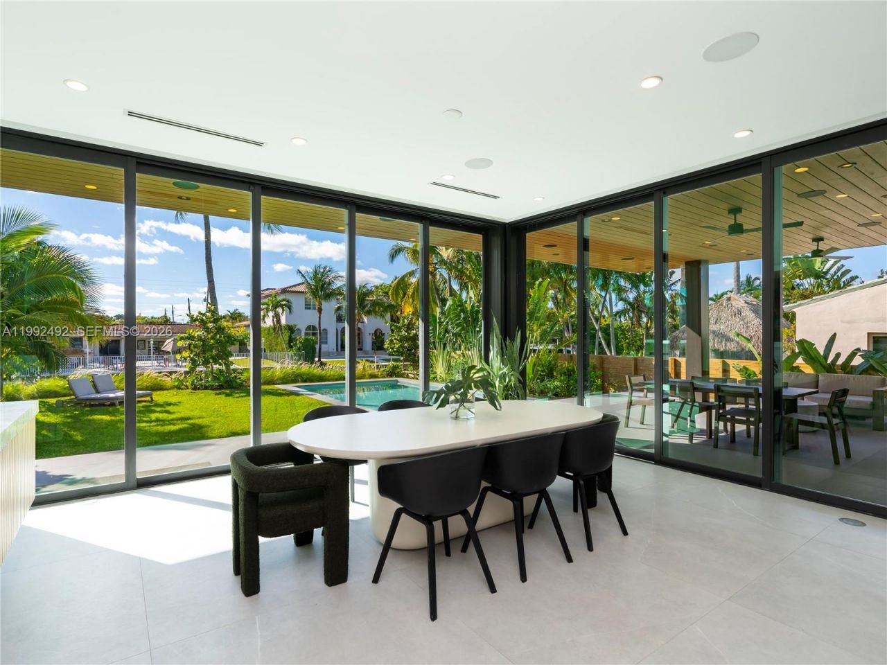 1230 Cleveland Rd, Miami Beach, FL 33141 Photo