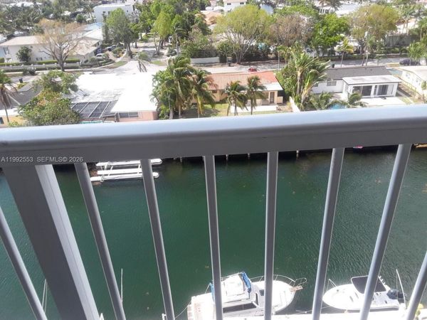 2020 NE 135th St , Unit 904, North Miami, FL 33181