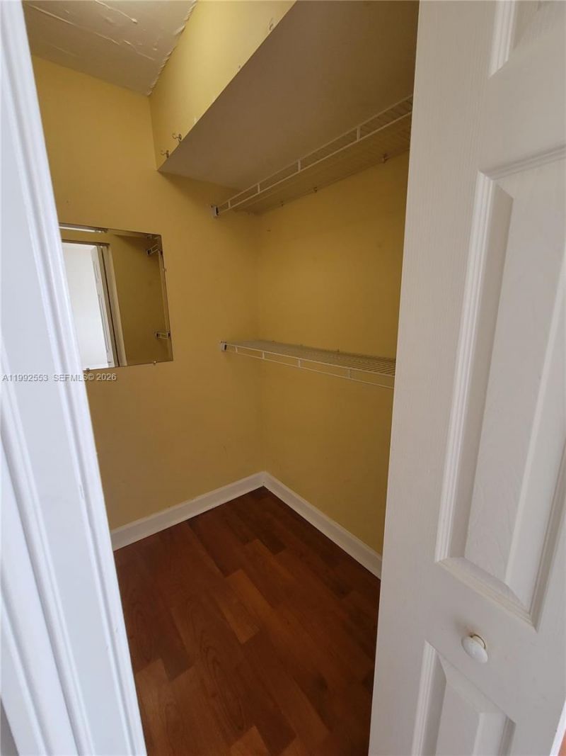 2020 NE 135th St , Unit 904, North Miami, FL 33181 Photo