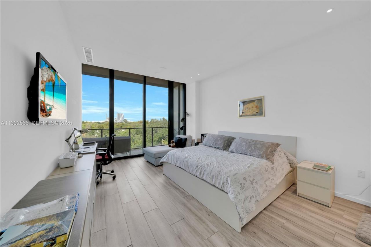 3156 SW 27th Ave , Unit 501, Miami, FL 33133 Photo