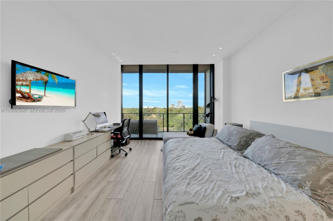 3156 SW 27th Ave , Unit 501, Miami, FL 33133 Photo