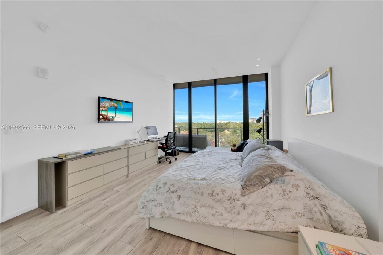 3156 SW 27th Ave , Unit 501, Miami, FL 33133 Photo