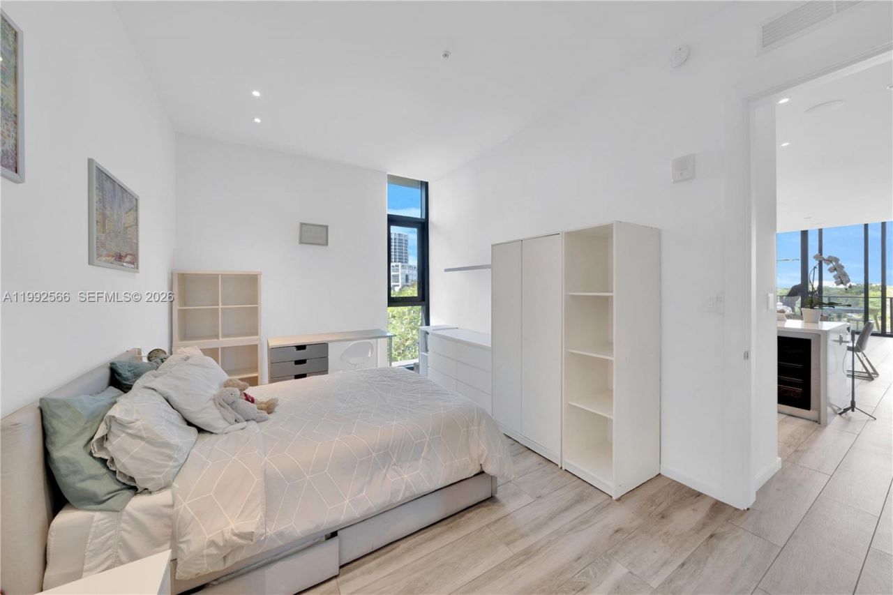 3156 SW 27th Ave , Unit 501, Miami, FL 33133 Photo