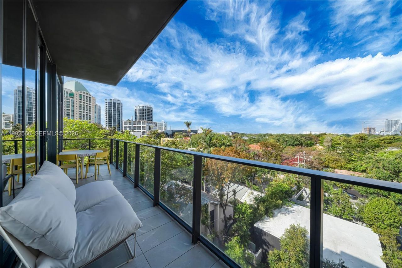 3156 SW 27th Ave , Unit 501, Miami, FL 33133 Photo