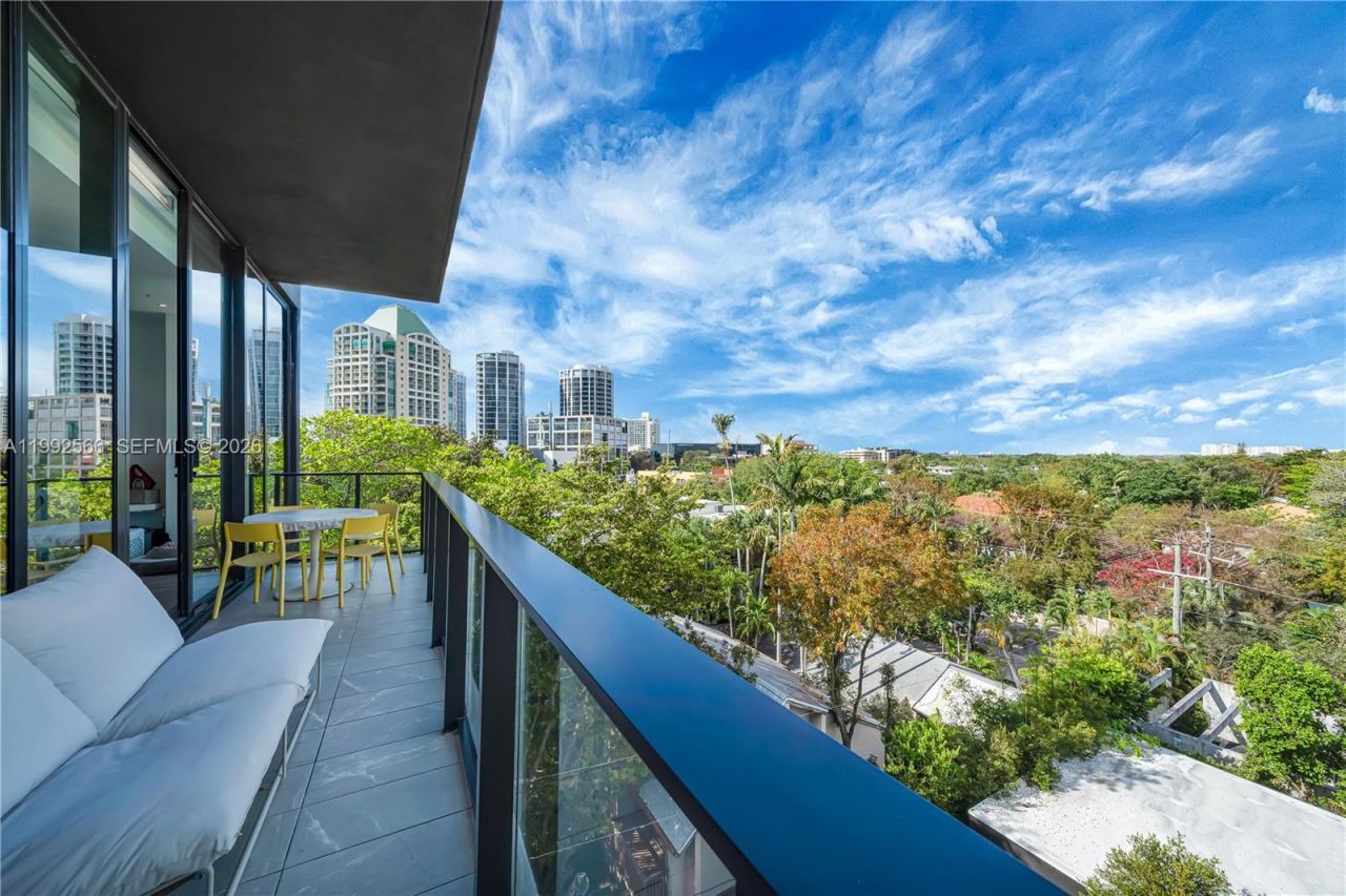 3156 SW 27th Ave , Unit 501, Miami, FL 33133 Photo