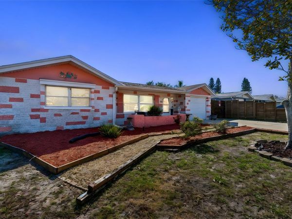 10804 MANCHESTER ROAD , PORT RICHEY, FL 34668