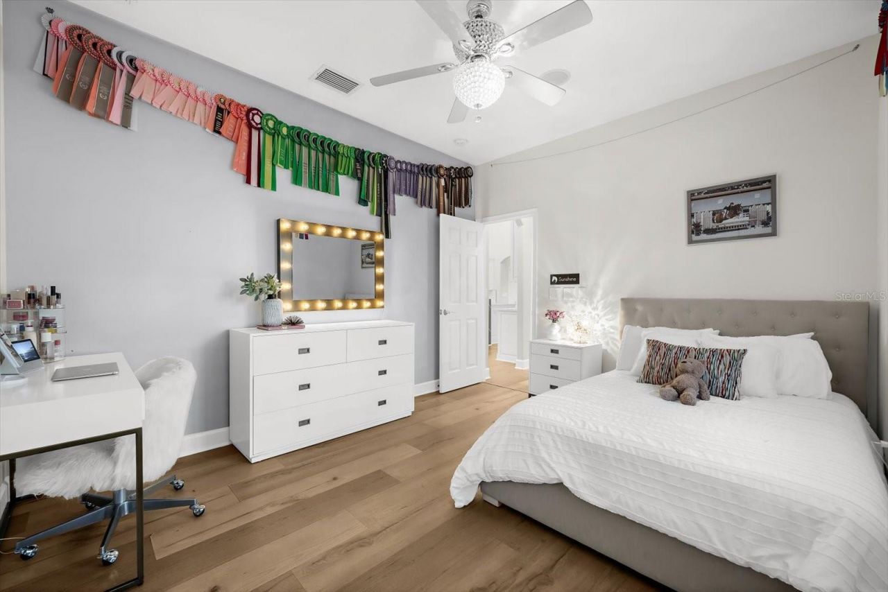 1560 Canopy Oaks Boulevard, Palm Harbor, FL 34683 Photo