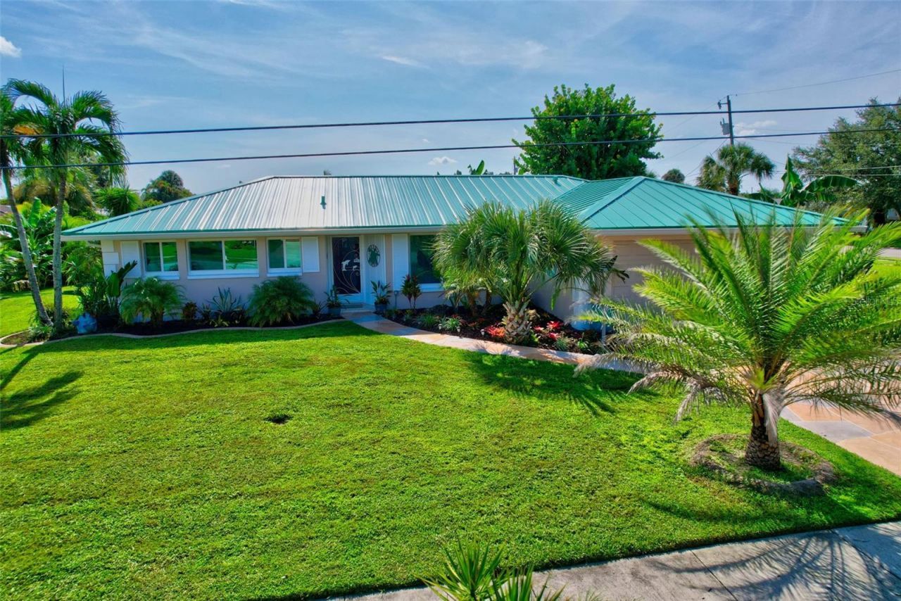 4638 Vinsetta Avenue , North Fort Myers, FL 33903 Photo