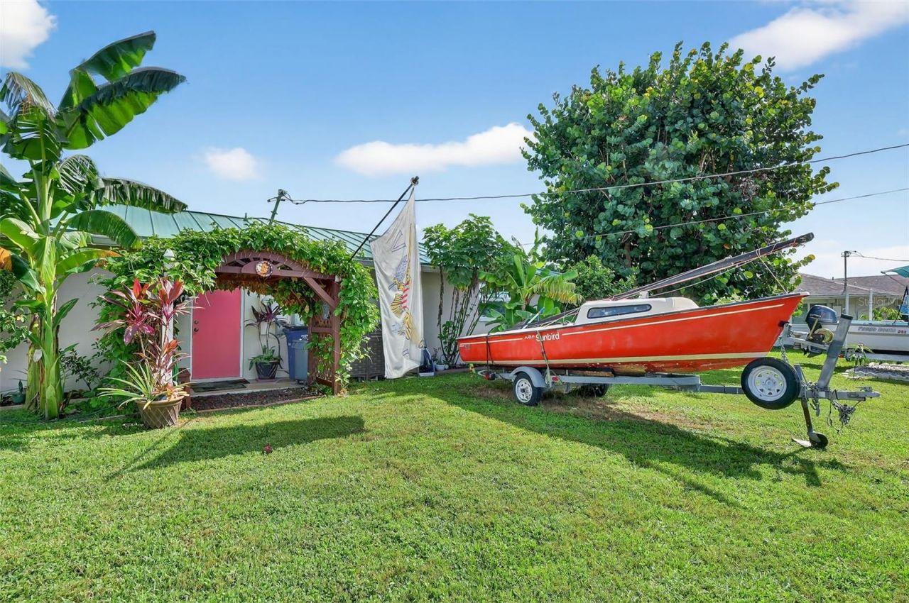 4638 Vinsetta Avenue , North Fort Myers, FL 33903 Photo