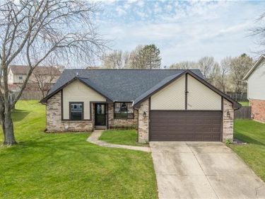 8647 Deer Haven Street, Huber Heights, OH 45424