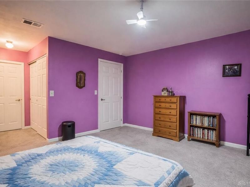 8647 Deer Haven Street, Huber Heights, OH 45424 Photo 11