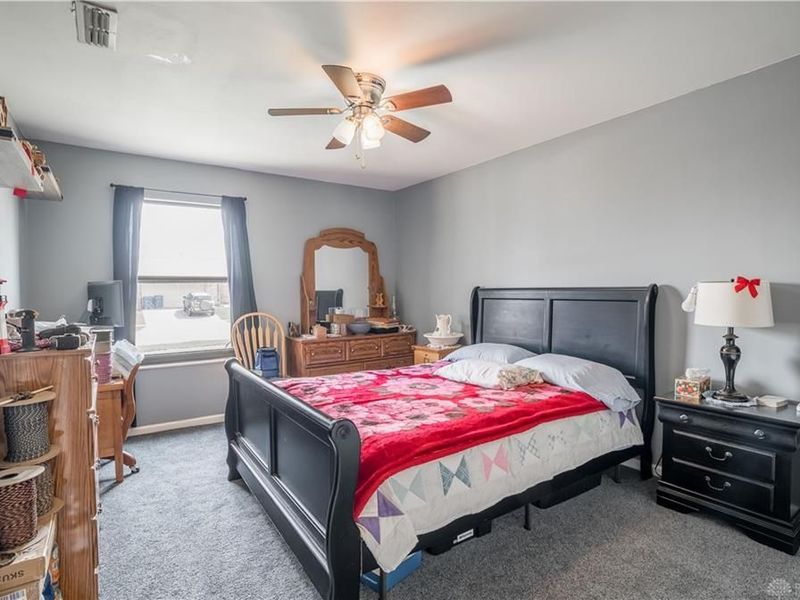 8647 Deer Haven Street, Huber Heights, OH 45424 Photo 15