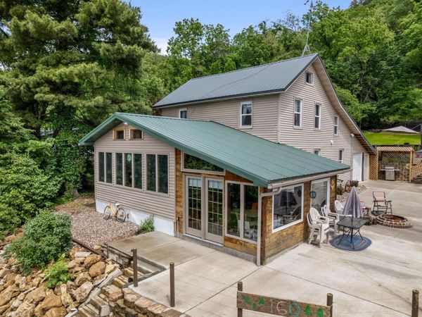 160 N State Road 35, Alma, WI 54610