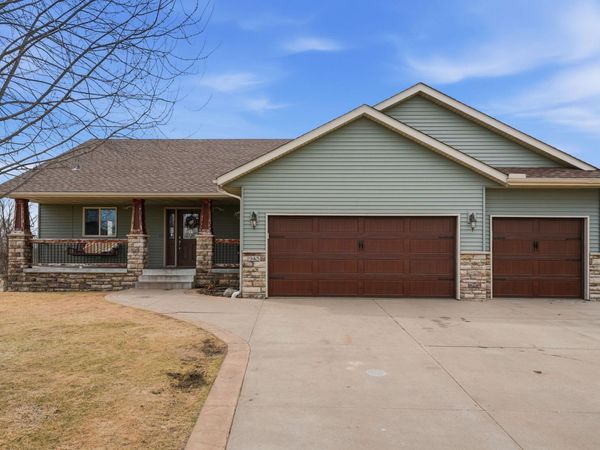 945 13th Avenue NE, Saint Joseph, MN 56374