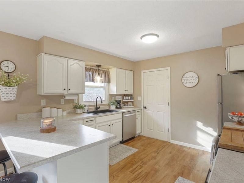 60079 Hickory Trail, Senecaville, OH 43780 Photo 12