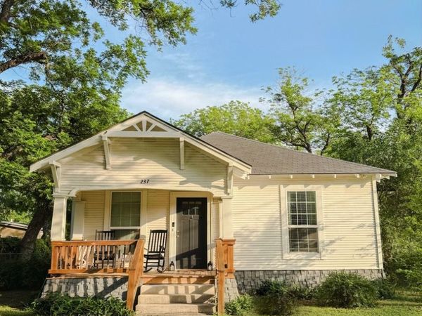 237 W OAK ST, Uvalde, TX 78801
