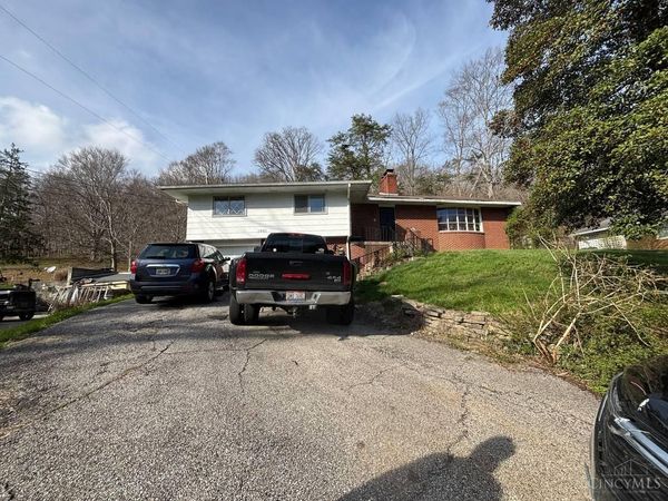 1681 Rosemount Road, Portsmouth, OH 45662