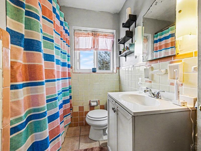 722 Compton Road, Springfield Twp., OH 45231 Photo 17