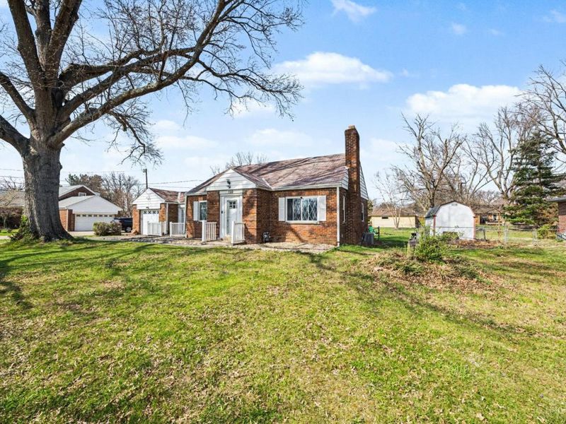 722 Compton Road, Springfield Twp., OH 45231 Photo 3