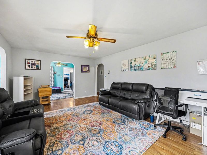 722 Compton Road, Springfield Twp., OH 45231 Photo 5