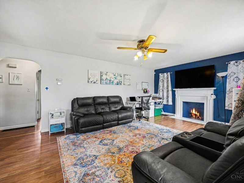 722 Compton Road, Springfield Twp., OH 45231 Photo 6