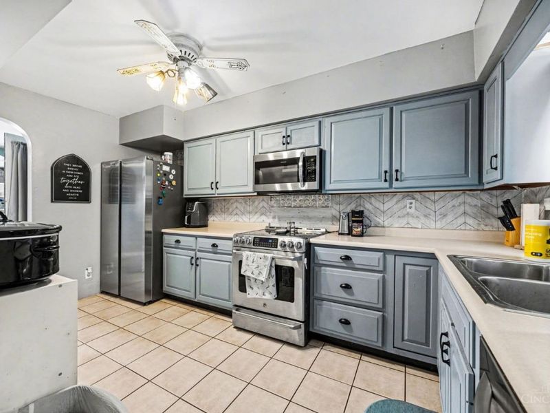 722 Compton Road, Springfield Twp., OH 45231 Photo 8