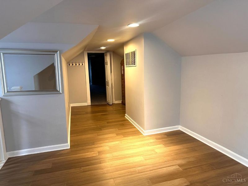 4006 Taylor Avenue, Cincinnati, OH 45209 Photo 12