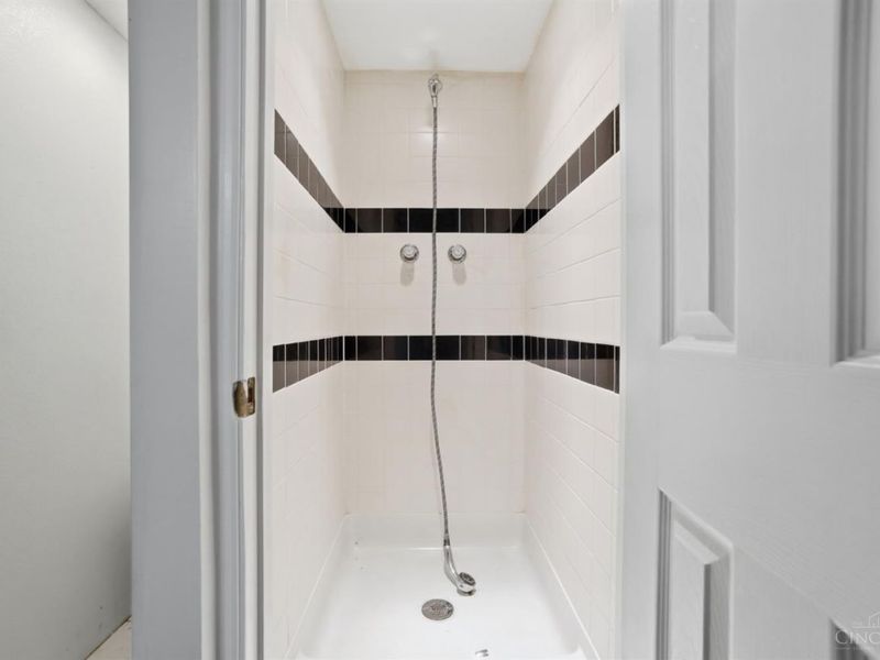 5188 Orangelawn Drive, Delhi Twp, OH 45238 Photo 12