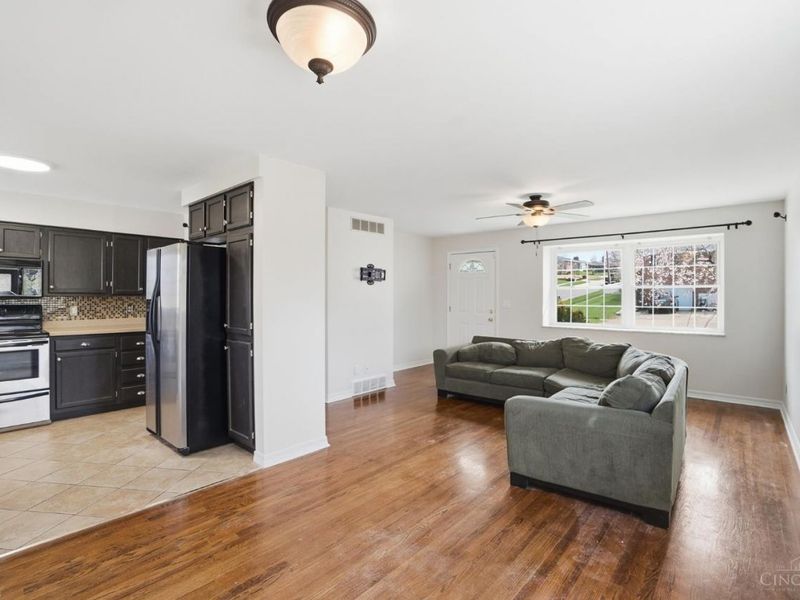 5188 Orangelawn Drive, Delhi Twp, OH 45238 Photo 17