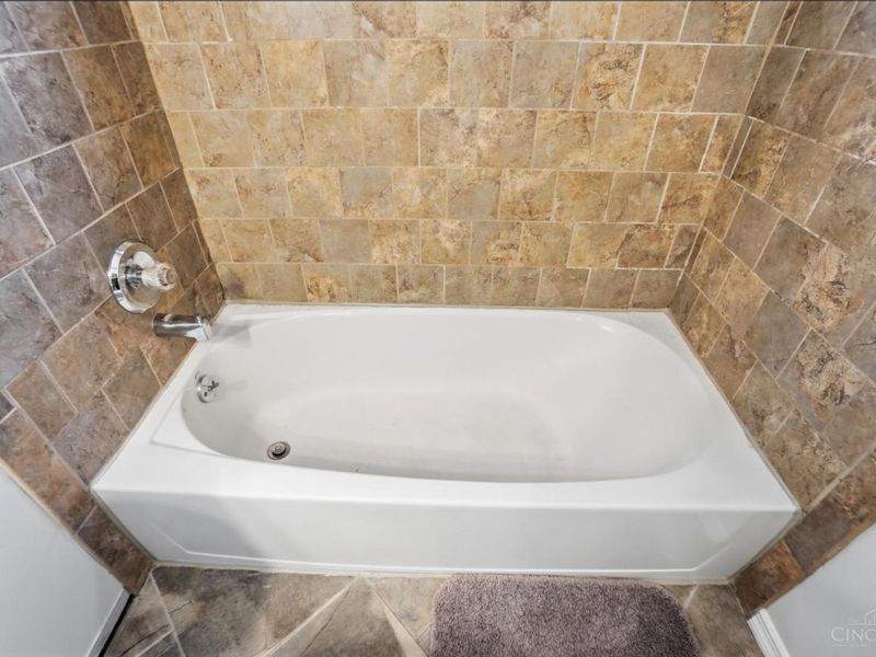 5188 Orangelawn Drive, Delhi Twp, OH 45238 Photo 29