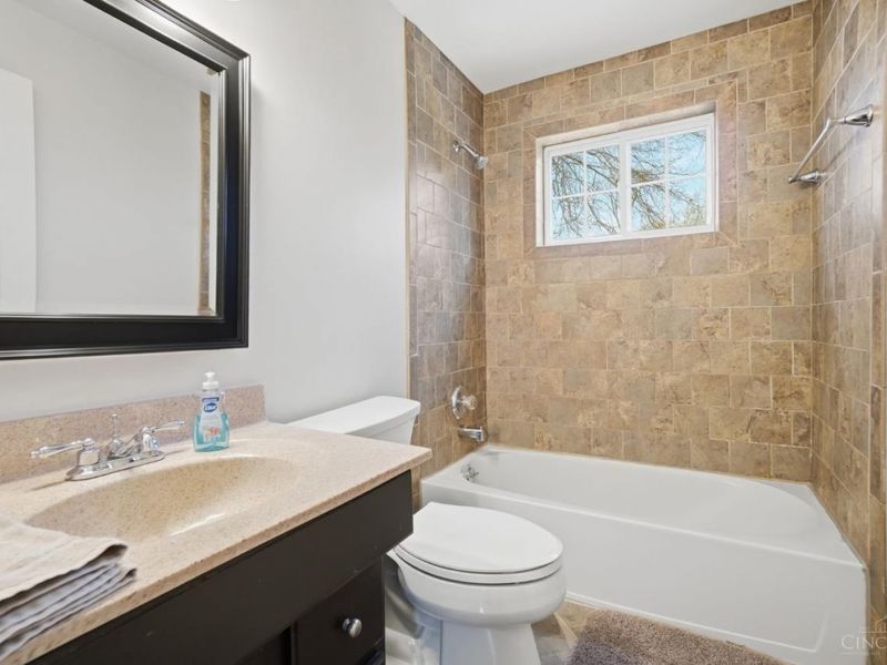 5188 Orangelawn Drive, Delhi Twp, OH 45238 Photo 5