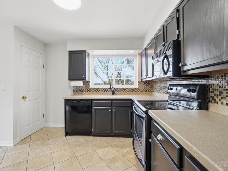 5188 Orangelawn Drive, Delhi Twp, OH 45238 Photo 9