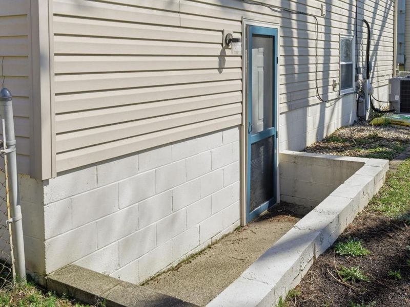 707 W Martindale Road, Union, OH 45322 Photo 5