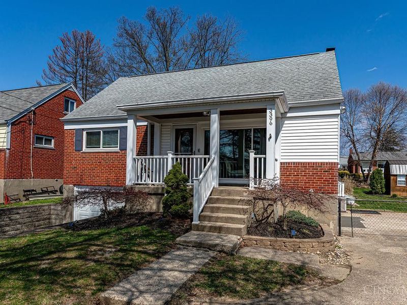 3396 Greencrest Court, Cincinnati, OH 45248 Photo 2