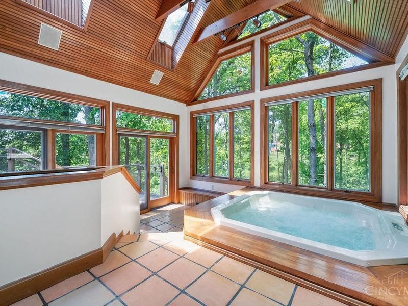 7883 Chestershire Drive, West Chester, OH 45241 Photo 19