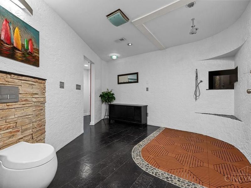 7883 Chestershire Drive, West Chester, OH 45241 Photo 33