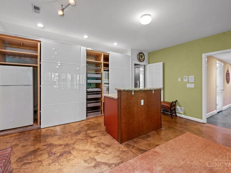 7883 Chestershire Drive, West Chester, OH 45241 Photo 38