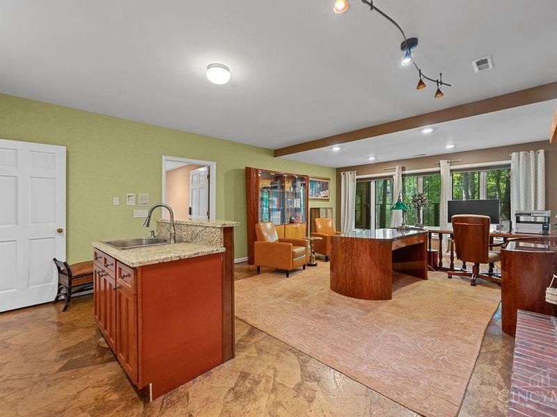 7883 Chestershire Drive, West Chester, OH 45241 Photo 39