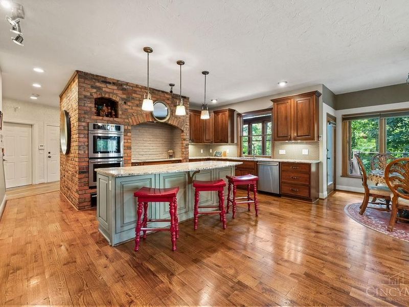 7883 Chestershire Drive, West Chester, OH 45241 Photo 6