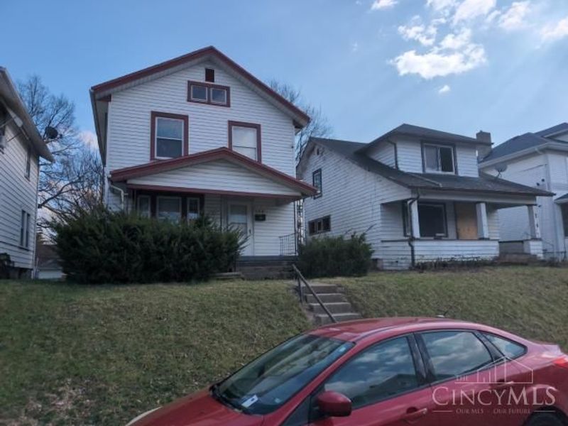 128 E Parkwood Drive, Dayton, OH 45405 Photo 3