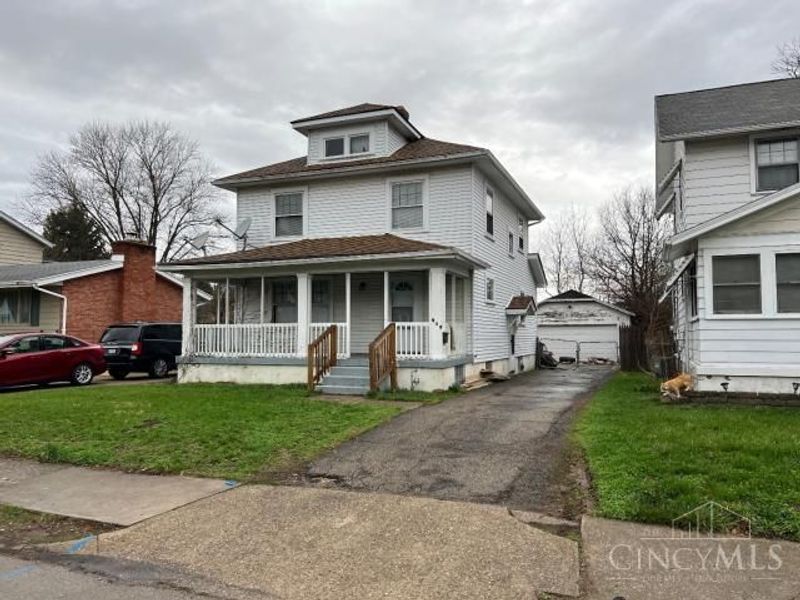 445 Sandhurst Drive, Dayton, OH 45405 Photo 2