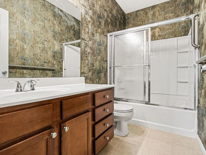 2047 Commons Circle, Batavia, OH 45103 Photo 8