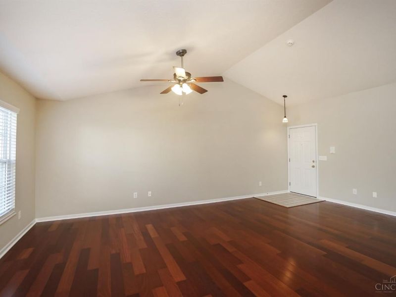 301 Doublegate Drive, Unit K, Milford, OH 45150 Photo 10