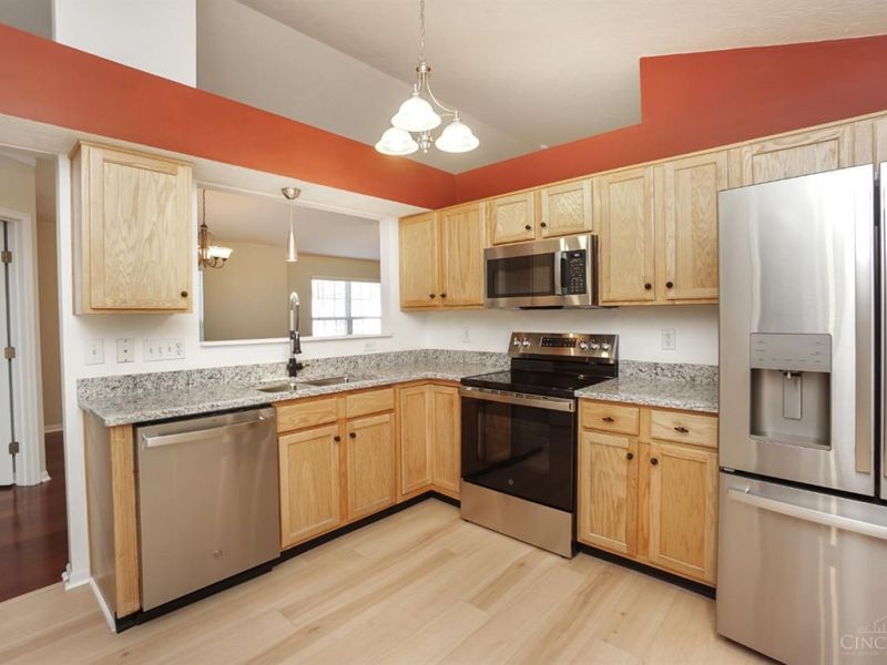 301 Doublegate Drive, Unit K, Milford, OH 45150 Photo 14