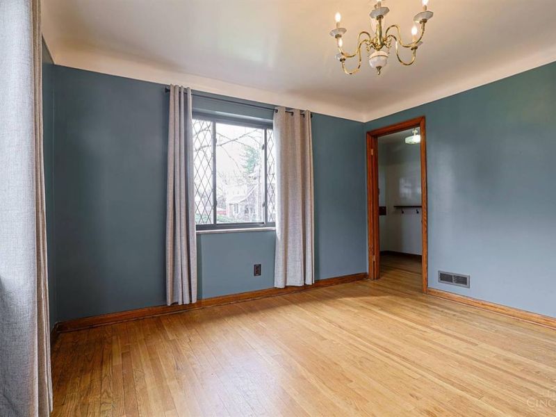 4228 Homelawn Avenue, Green Township, OH 45211 Photo 11