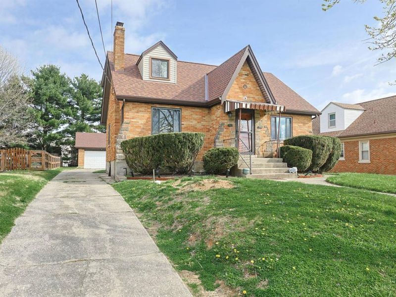 4228 Homelawn Avenue, Green Township, OH 45211 Photo 2