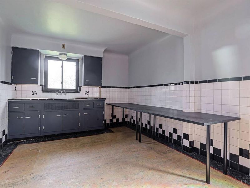 4228 Homelawn Avenue, Green Township, OH 45211 Photo 24