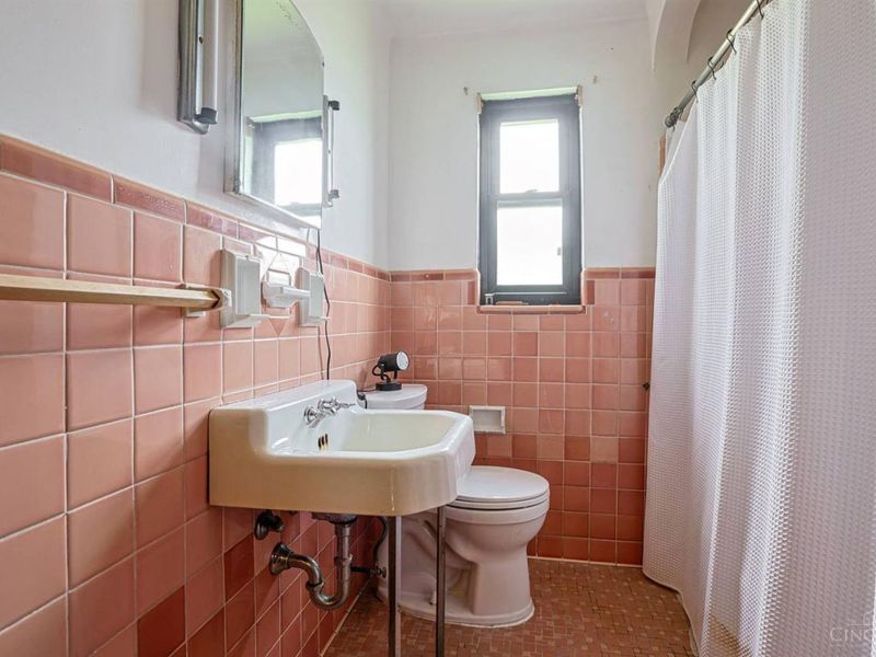 4228 Homelawn Avenue, Green Township, OH 45211 Photo 28